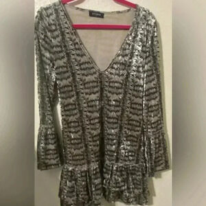 Storia Long Sleeve Snakeskin Pattern Shimmer Dress